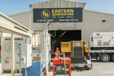 egh-pic-person-orange-shirt-red-yellow-generator-3x2-2560x1707.webp