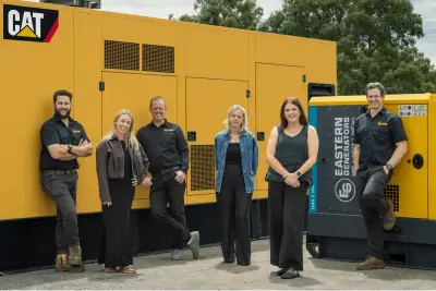 egh-pic-six-people-large-yellow-construction-vehicle-3x2-1536x1024.webp