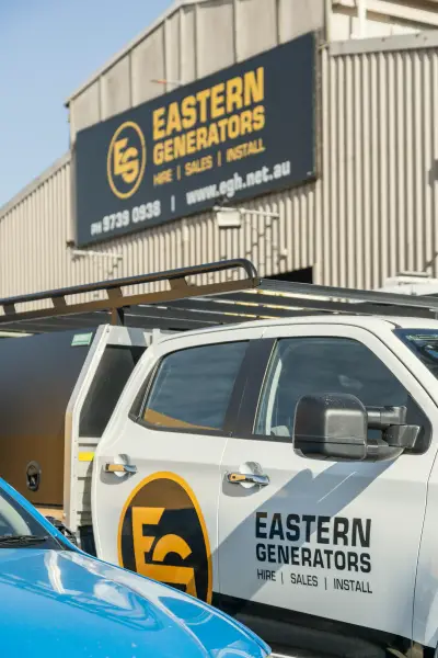 egh-pic-white-car-black-roof-rack-eastern-2x3-1707x2560.webp