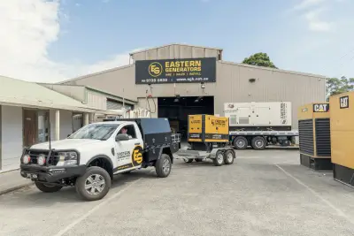egh-pic-white-pickup-truck-black-cargo-bed-3x2-2560x1707-2.webp