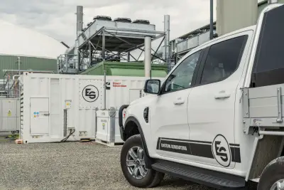 egh-pic-white-pickup-truck-eastern-generators-decals-3x2-2560x1707.webp
