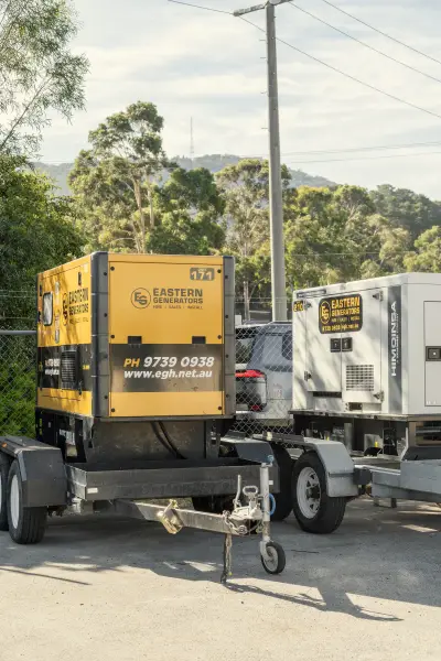 egh-pic-yellow-white-trailers-one-marked-eastern-2x3-1707x2560.webp